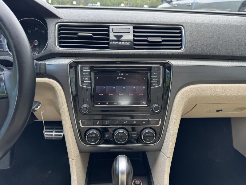 2018 Volkswagen Passat R-Line Willow Grove PA