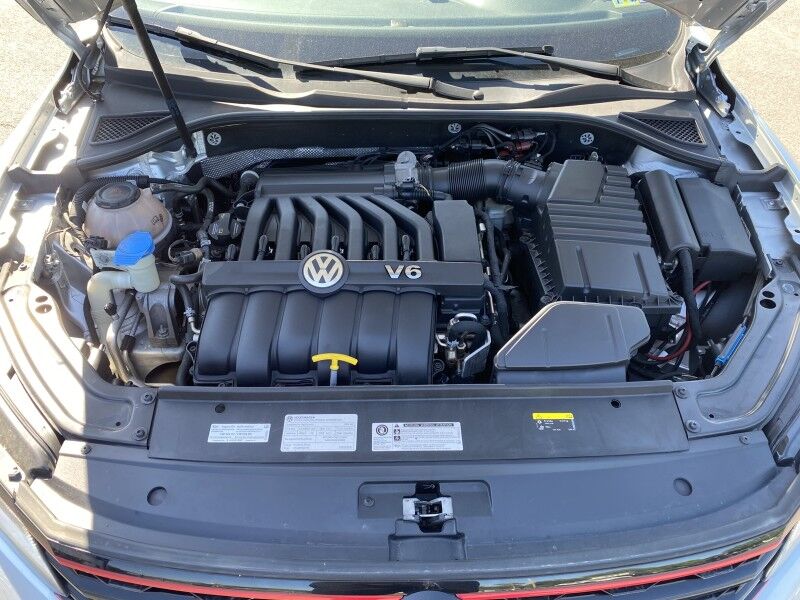 2018 Volkswagen Passat V6 GT