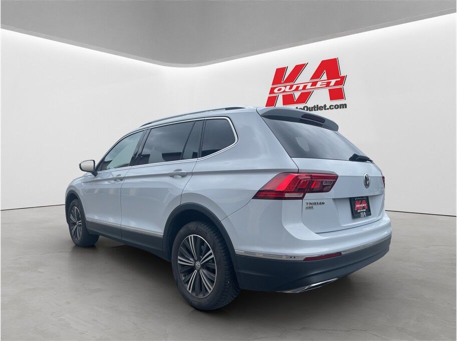 2018 Volkswagen Tiguan 2.0T SEL 4MOTION Sport Utility 4D