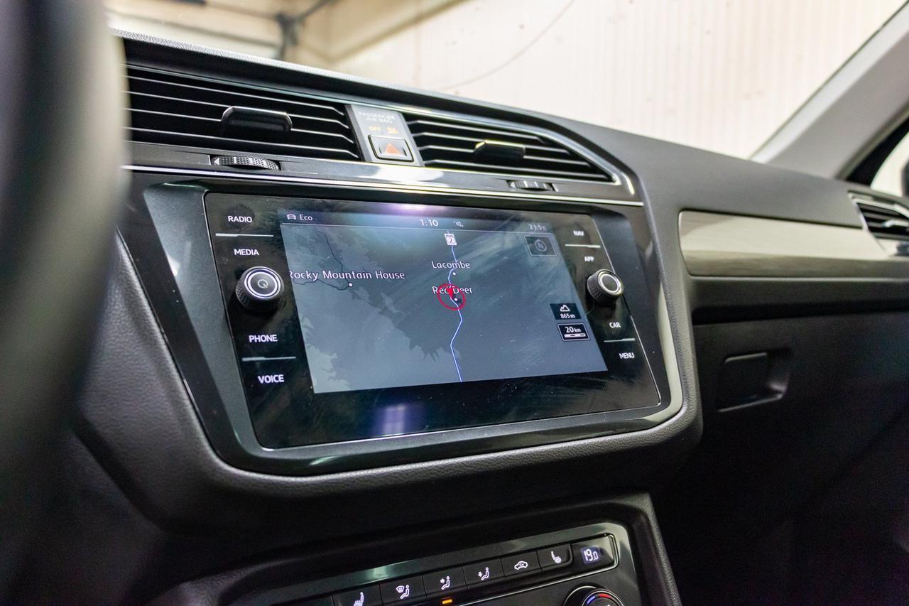 2018 Volkswagen Tiguan 4Motion Comfortline Leather Roof Nav Red Deer AB