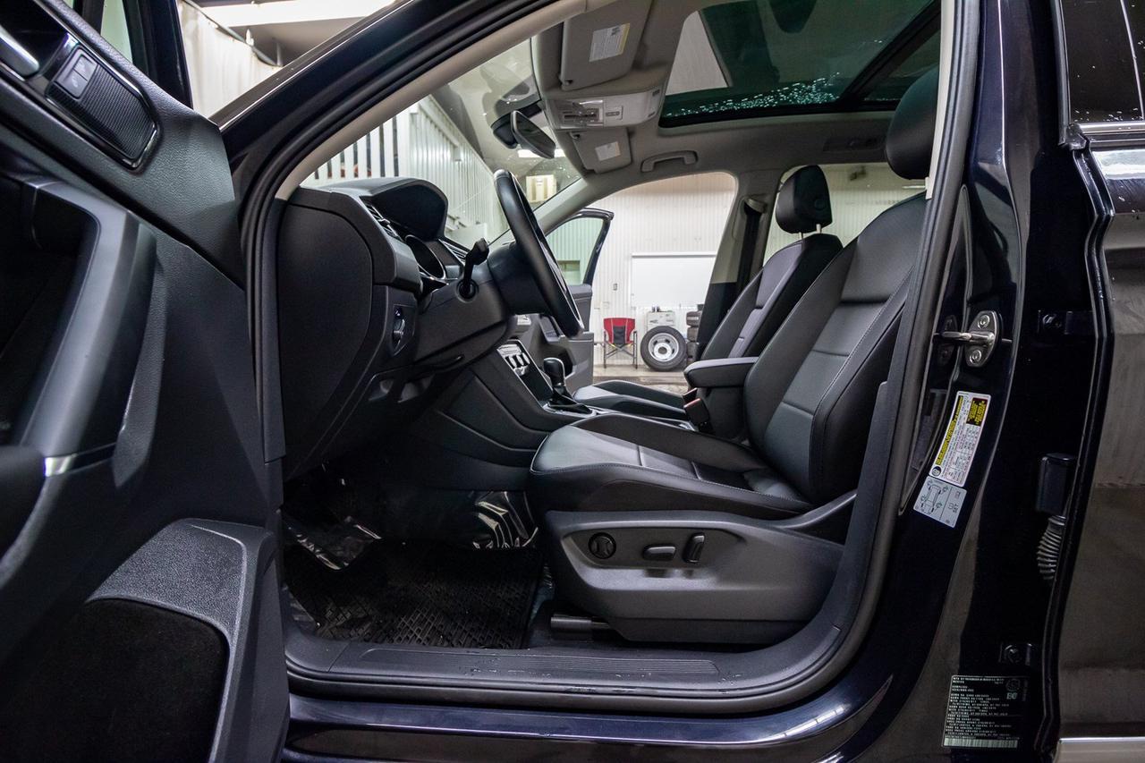 2018 Volkswagen Tiguan 4Motion Comfortline Leather Roof Nav Red Deer AB