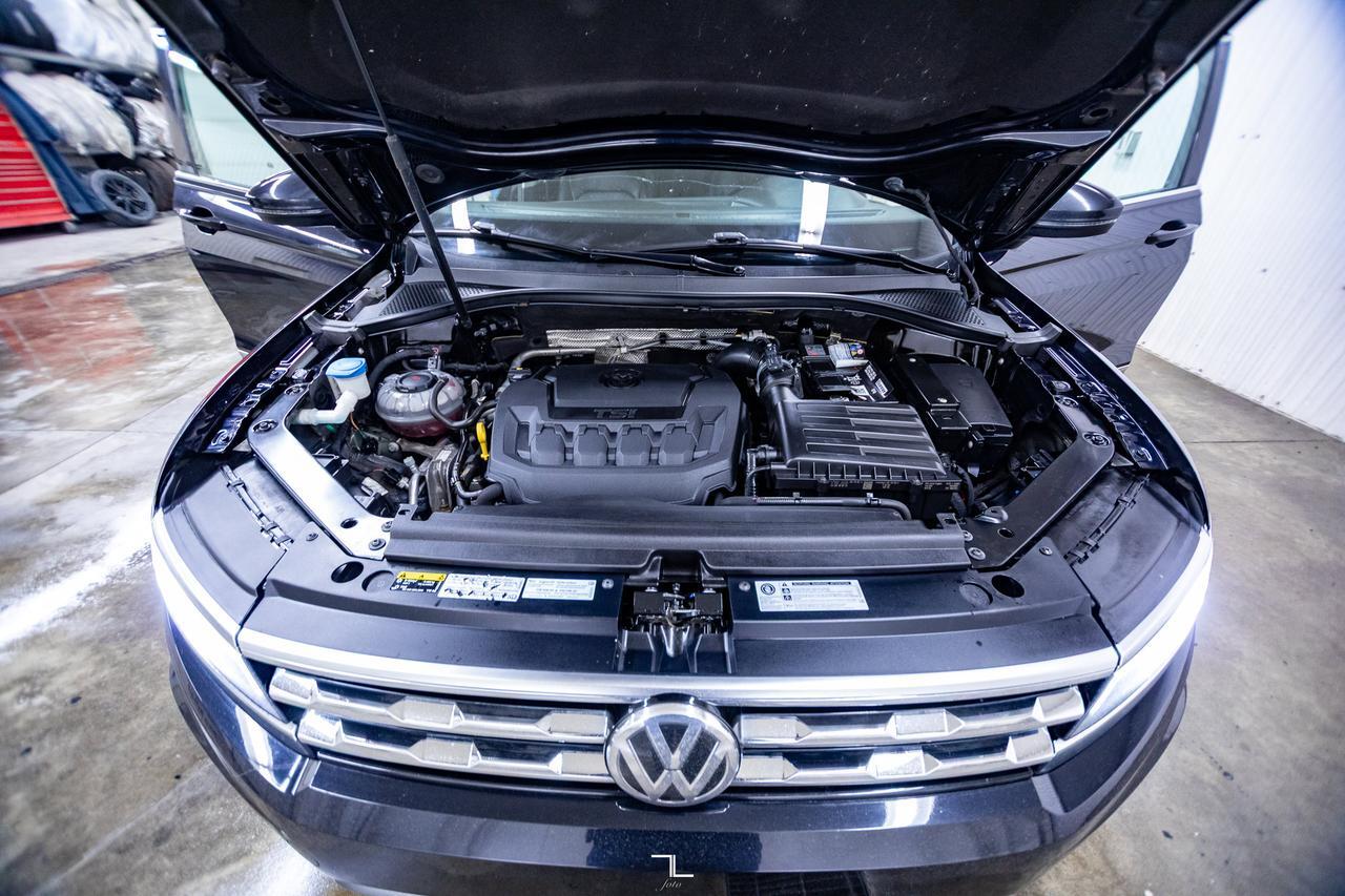 2018 Volkswagen Tiguan 4Motion Highline Leather Roof Nav BCam Red Deer AB