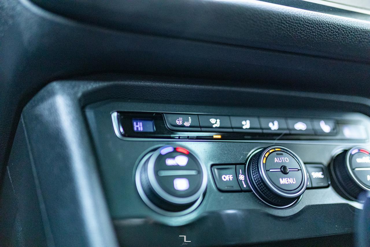 2018 Volkswagen Tiguan 4Motion Highline Leather Roof Nav BCam Red Deer AB