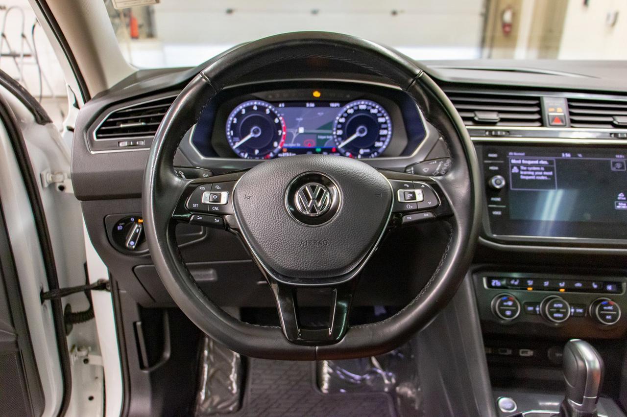 2018 Volkswagen Tiguan AWD Highline Leather Roof Nav Red Deer AB
