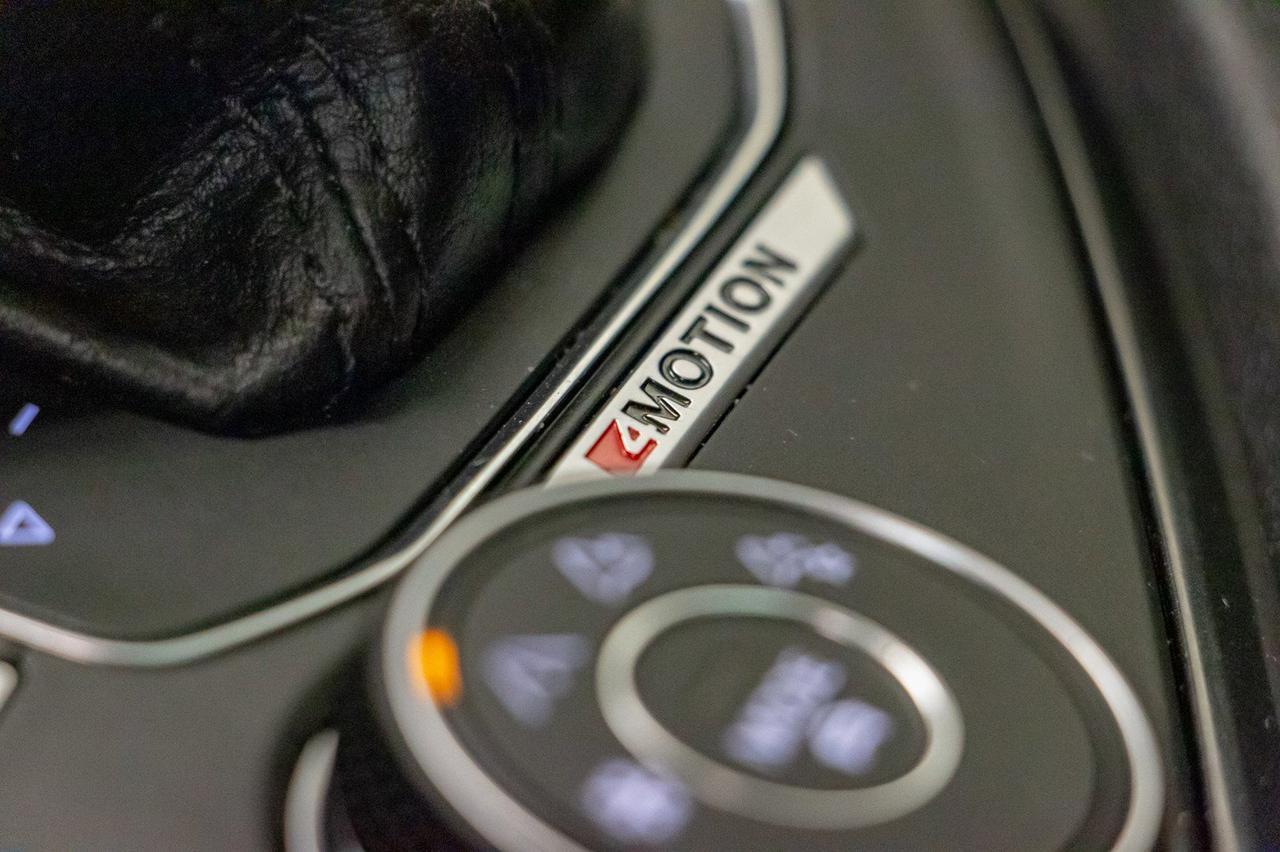 2018 Volkswagen Tiguan AWD Highline Leather Roof Nav Red Deer AB