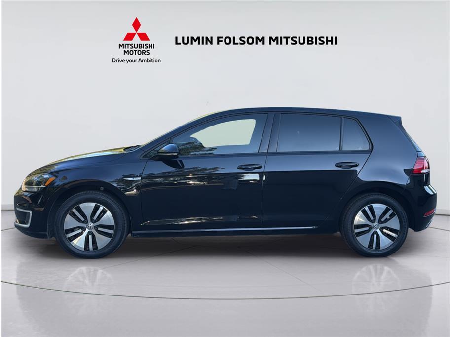 2018 Volkswagen e-Golf SE Hatchback Sedan 4D
