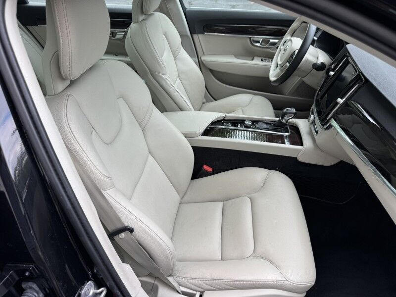 2018 Volvo S90 Momentum Willow Grove PA