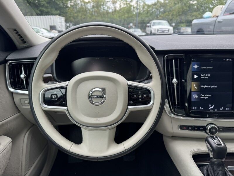 2018 Volvo S90 Momentum Willow Grove PA