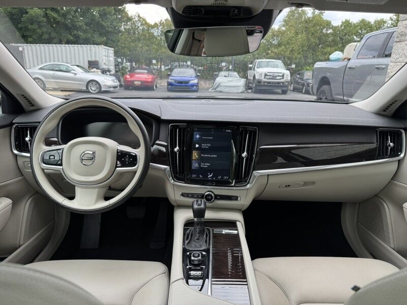 2018 Volvo S90 Momentum Willow Grove PA