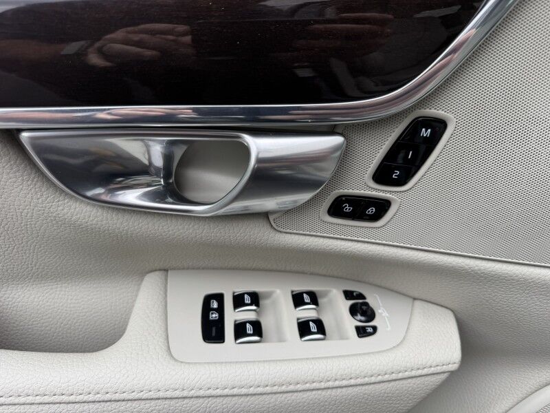 2018 Volvo S90 Momentum Willow Grove PA