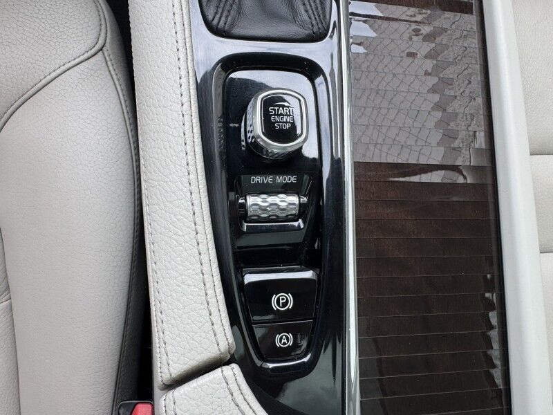 2018 Volvo S90 Momentum Willow Grove PA