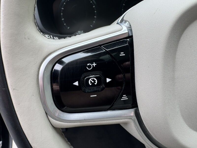 2018 Volvo S90 Momentum Willow Grove PA