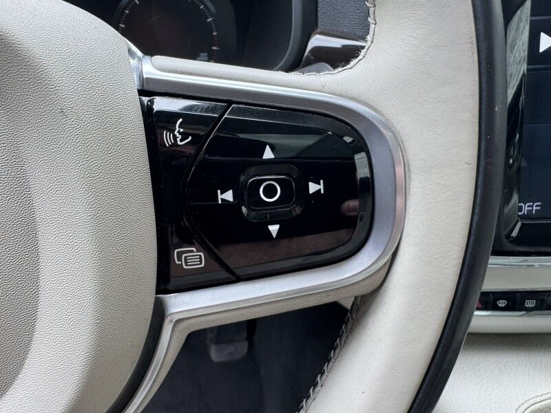 2018 Volvo S90 Momentum Willow Grove PA