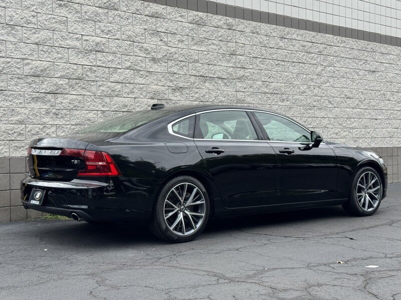 2018 Volvo S90 Momentum Willow Grove PA