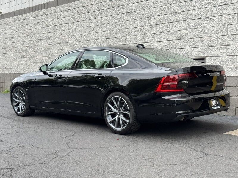 2018 Volvo S90 Momentum Willow Grove PA