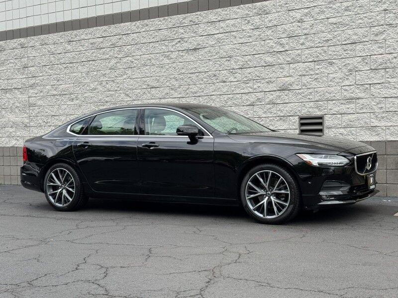 2018 Volvo S90 Momentum Willow Grove PA