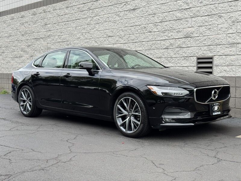 2018 Volvo S90 Momentum Willow Grove PA