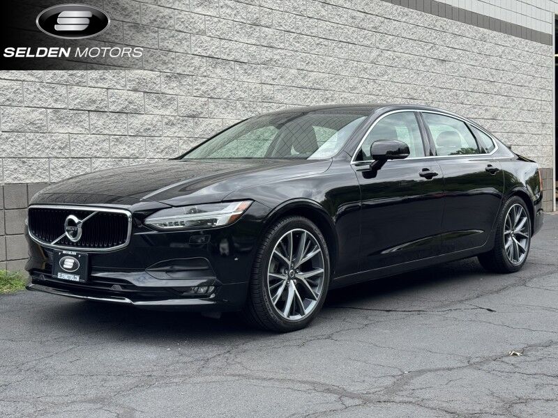 2018 Volvo S90 Momentum