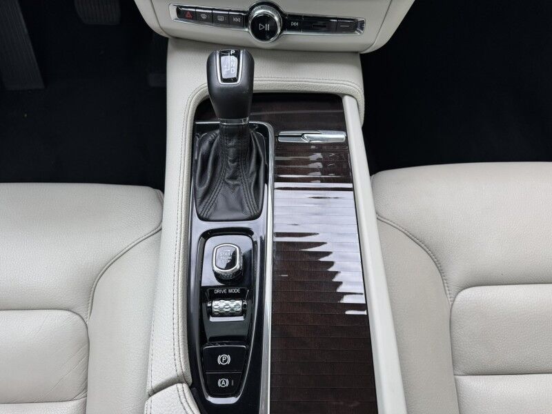2018 Volvo S90 Momentum Willow Grove PA