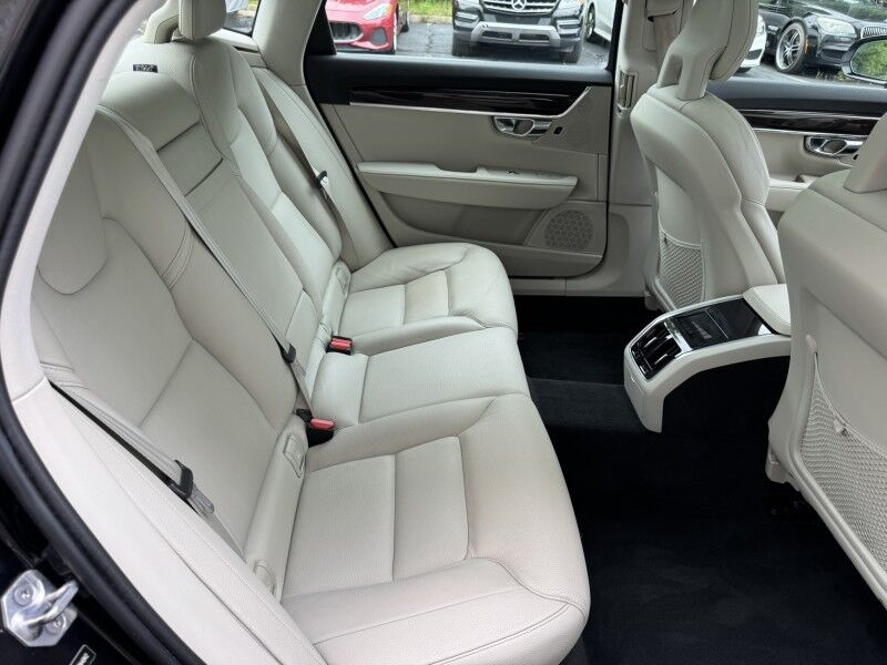 2018 Volvo S90 Momentum Willow Grove PA