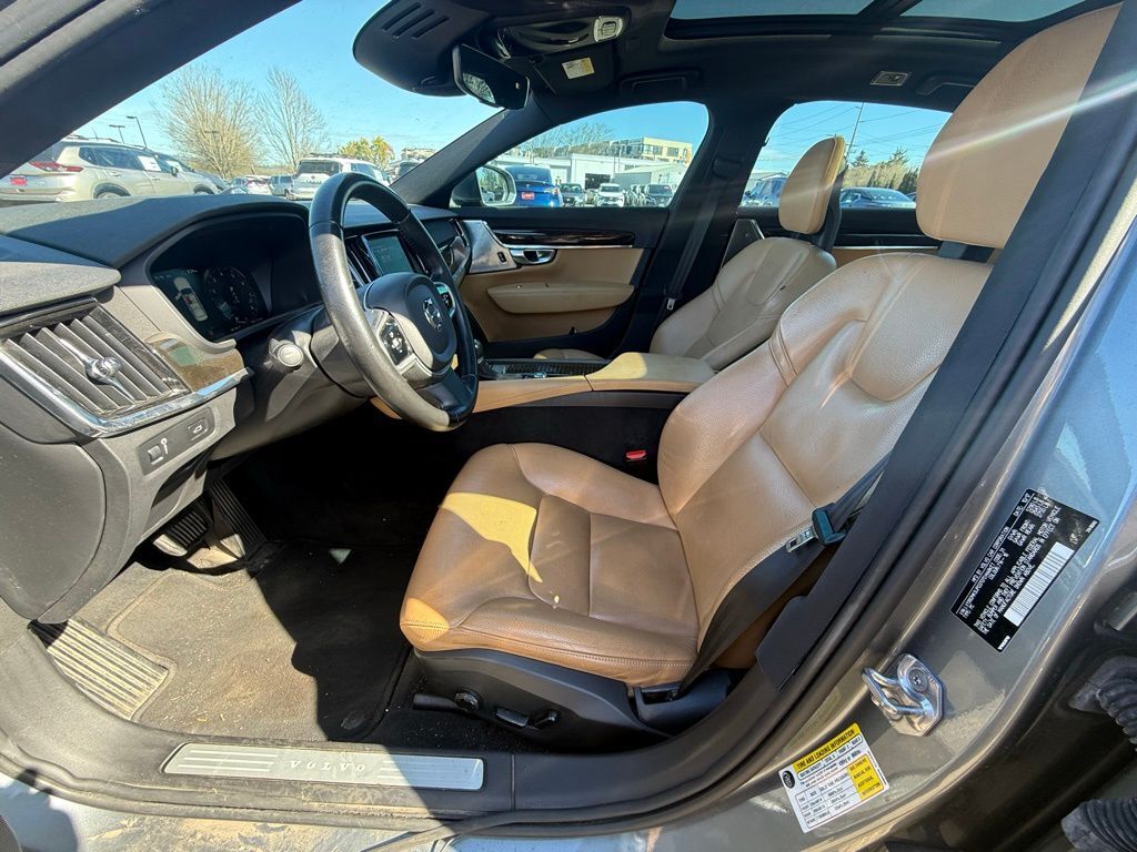 2018 Volvo S90 T6 Momentum Beaverton OR