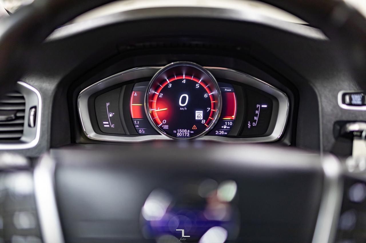 2018 Volvo V60 AWD T5 Dynamic Leather Roof Nav Red Deer AB