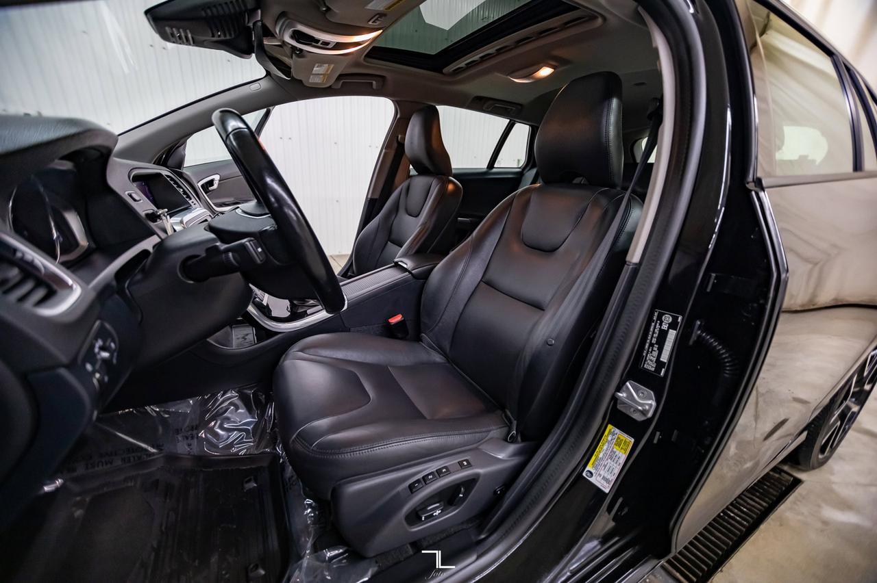 2018 Volvo V60 AWD T5 Dynamic Leather Roof Nav Red Deer AB