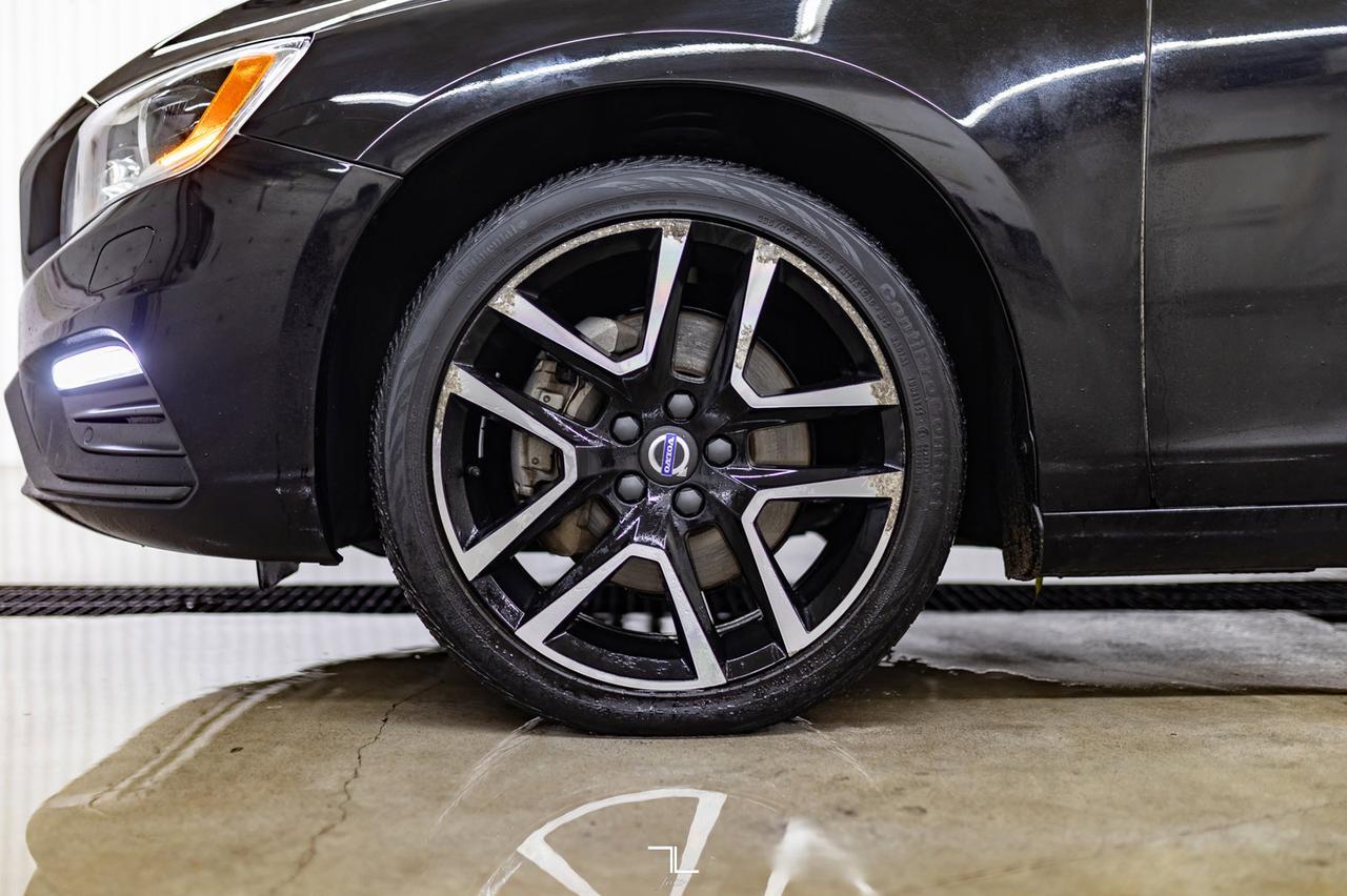 2018 Volvo V60 AWD T5 Dynamic Leather Roof Nav Red Deer AB