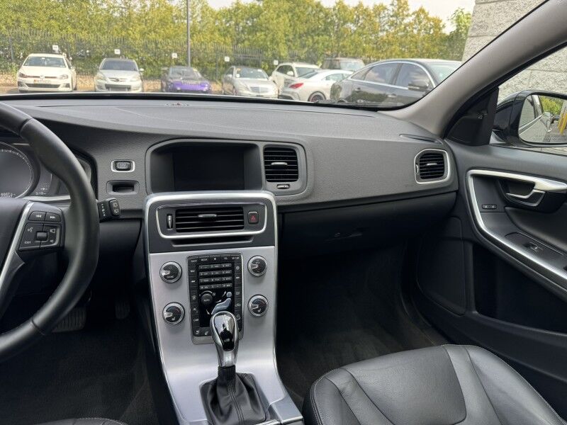 2018 Volvo V60 Cross Country  Willow Grove PA