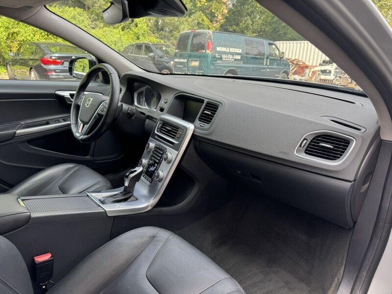 2018 Volvo V60 Cross Country  Willow Grove PA
