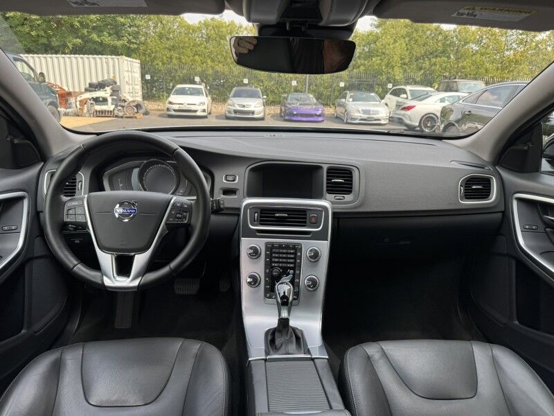 2018 Volvo V60 Cross Country  Willow Grove PA