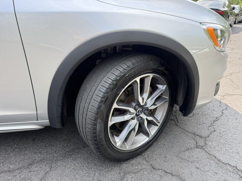 2018 Volvo V60 Cross Country  Willow Grove PA