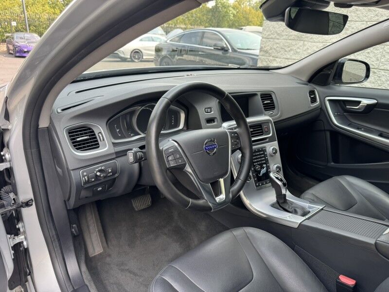 2018 Volvo V60 Cross Country  Willow Grove PA