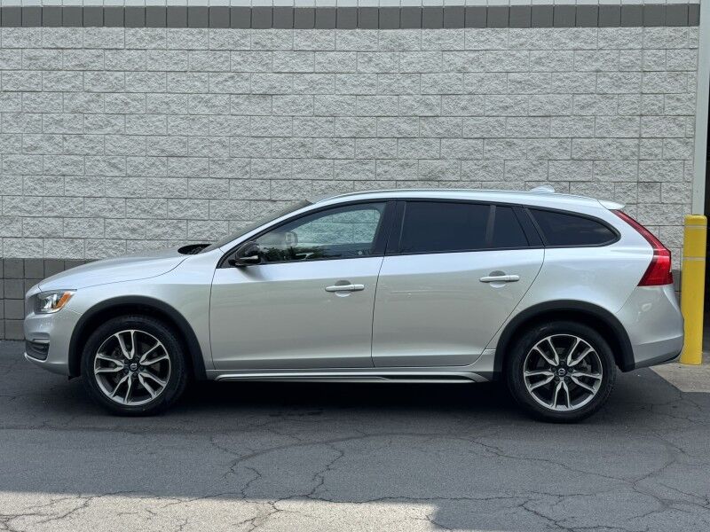 2018 Volvo V60 Cross Country  Willow Grove PA