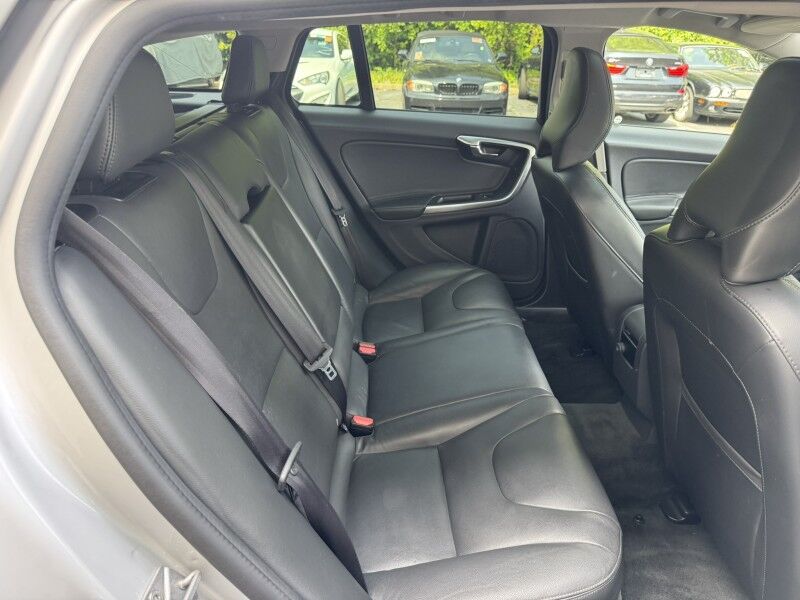 2018 Volvo V60 Cross Country  Willow Grove PA