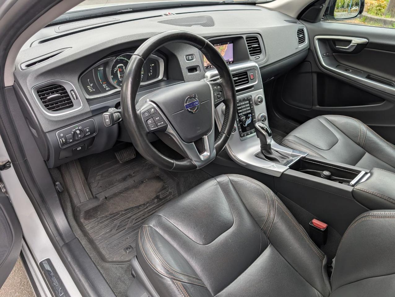 2018 Volvo V60 Cross Country T5 AWD Platinum | HK Premium Audio, Tech &amp; Convenience Pkg, Heated Seat Portland OR