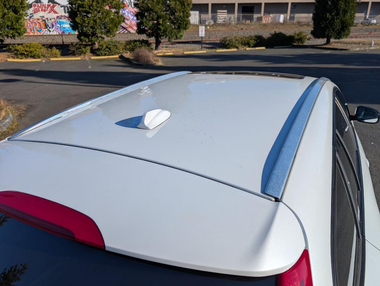 2018 Volvo V60 Cross Country T5 AWD Premier w/High Performance Audio, Blind Spot BLIS, Moon Roof, Leather Heated Seats & Wheel Portland OR