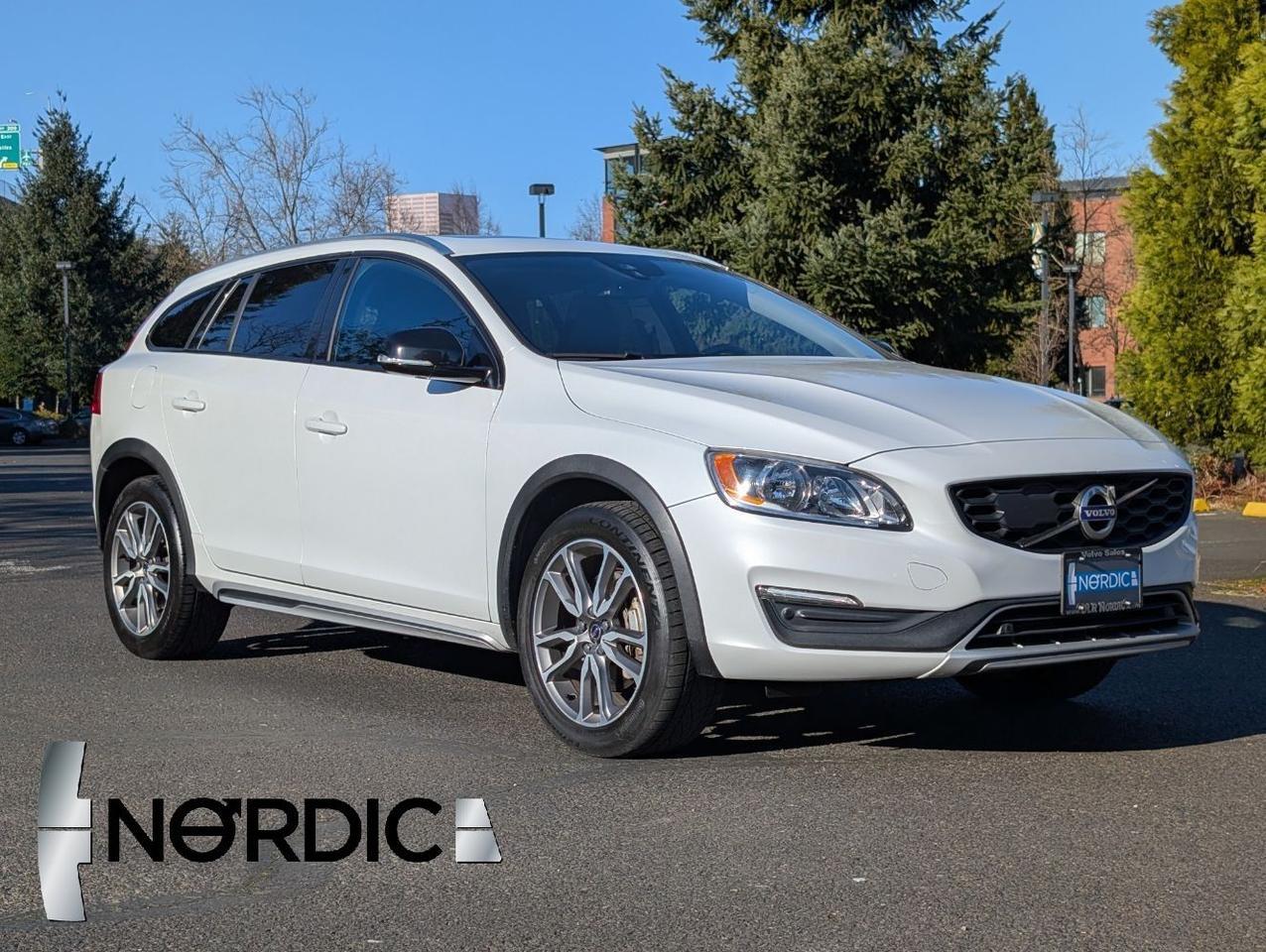 2018 Volvo V60 Cross Country