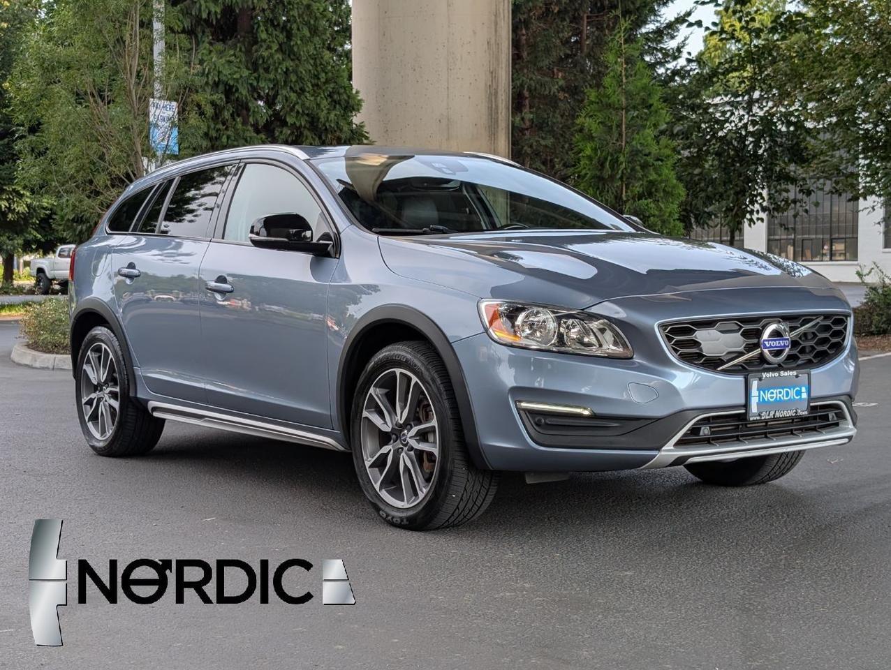 2018 Volvo V60 Cross Country T5 AWD w/High Performance Audio, Lane Keep, Cross Traffic Alert, Back up Ca Portland OR