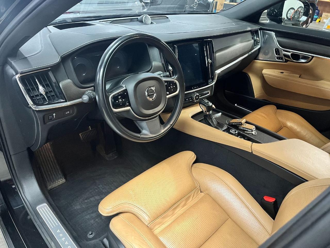 2018 Volvo V90 Cross Country LUX T6 AWD | Bowers & Wilkins, Pilot Assist, Massage Seats, Head Up Display, 4 Heated Seats & Wheel Portland OR