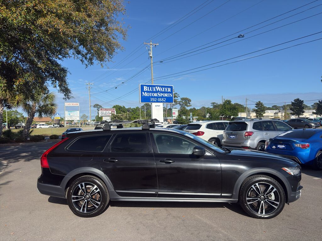 2018 Volvo V90 Cross Country T5
