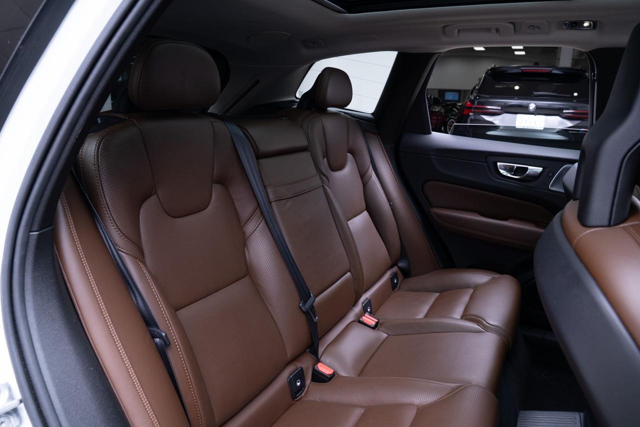 2018 Volvo XC60 Hybrid T8 Inscription AWD Bowers &amp; Wilkins Portland OR