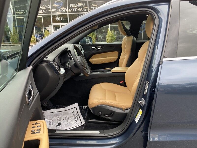 2018 Volvo XC60 Momentum Bristol  PA