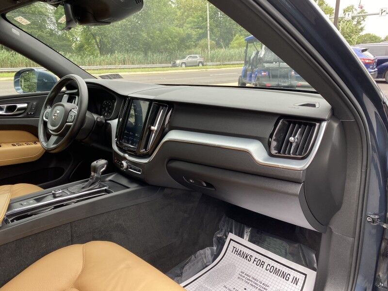 2018 Volvo XC60 Momentum Bristol  PA