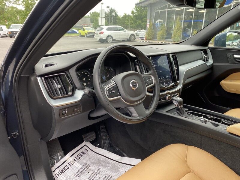 2018 Volvo XC60 Momentum Bristol  PA