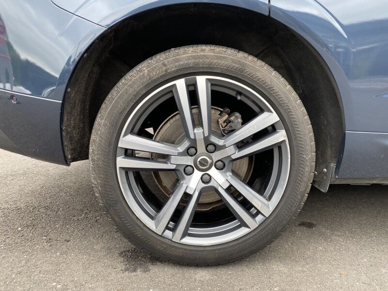 2018 Volvo XC60 Momentum Bristol  PA