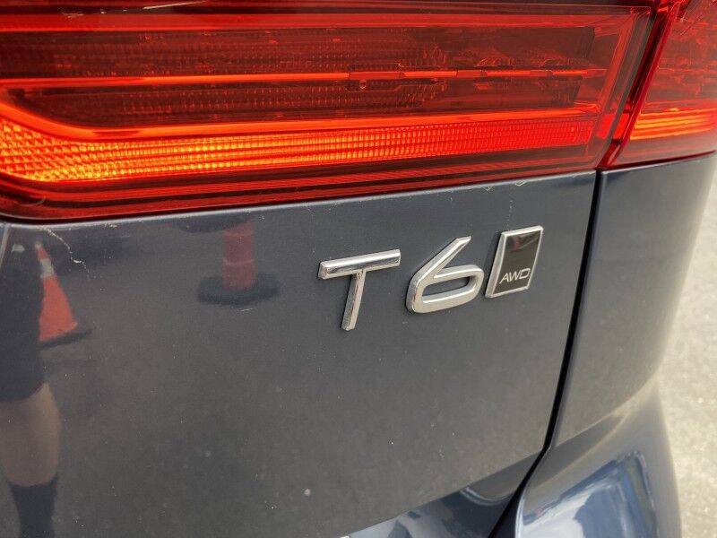 2018 Volvo XC60 Momentum Bristol  PA