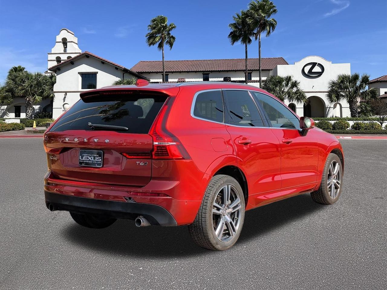 2018 Volvo XC60 Momentum