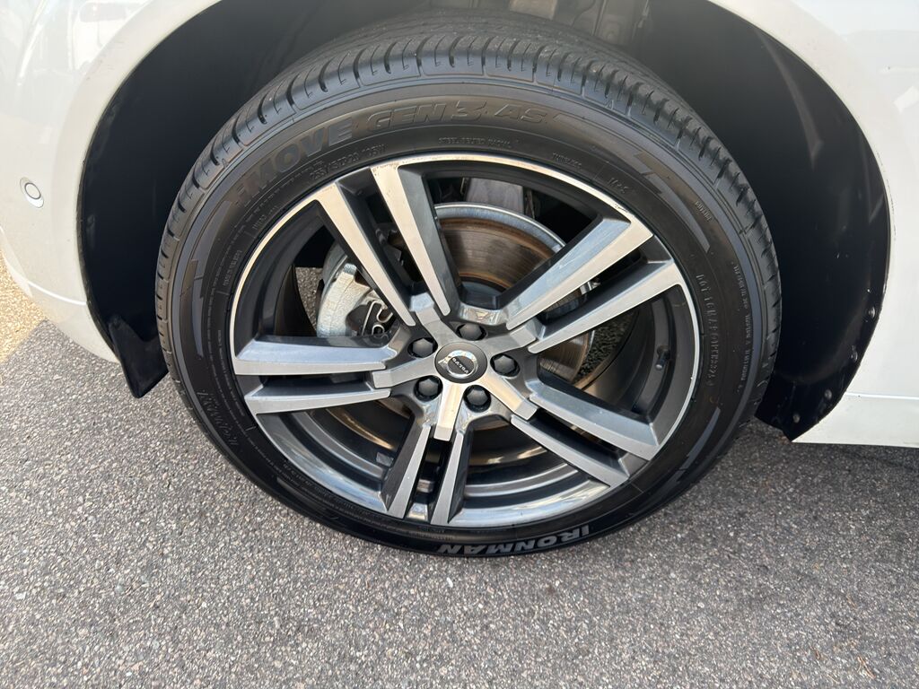2018 Volvo XC60 Momentum Wilmington NC