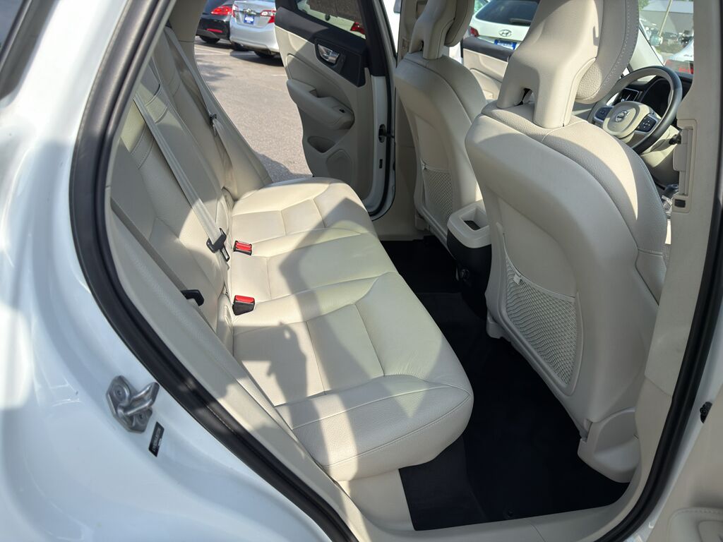 2018 Volvo XC60 Momentum Wilmington NC